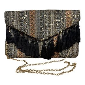 Lulus Fancy A Fringe Clutch Gold Chain Crossbody Pocketbook Bag Tassels